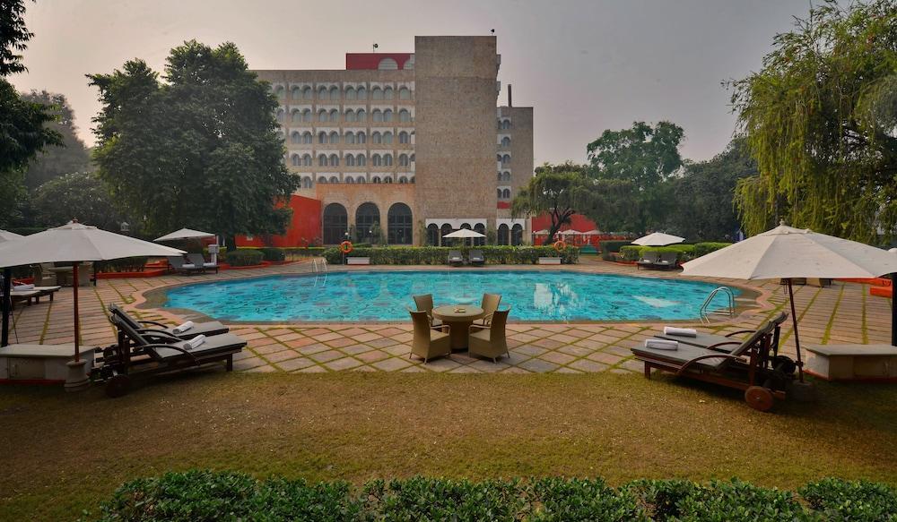 Taj Ganges Varanasi Exterior photo